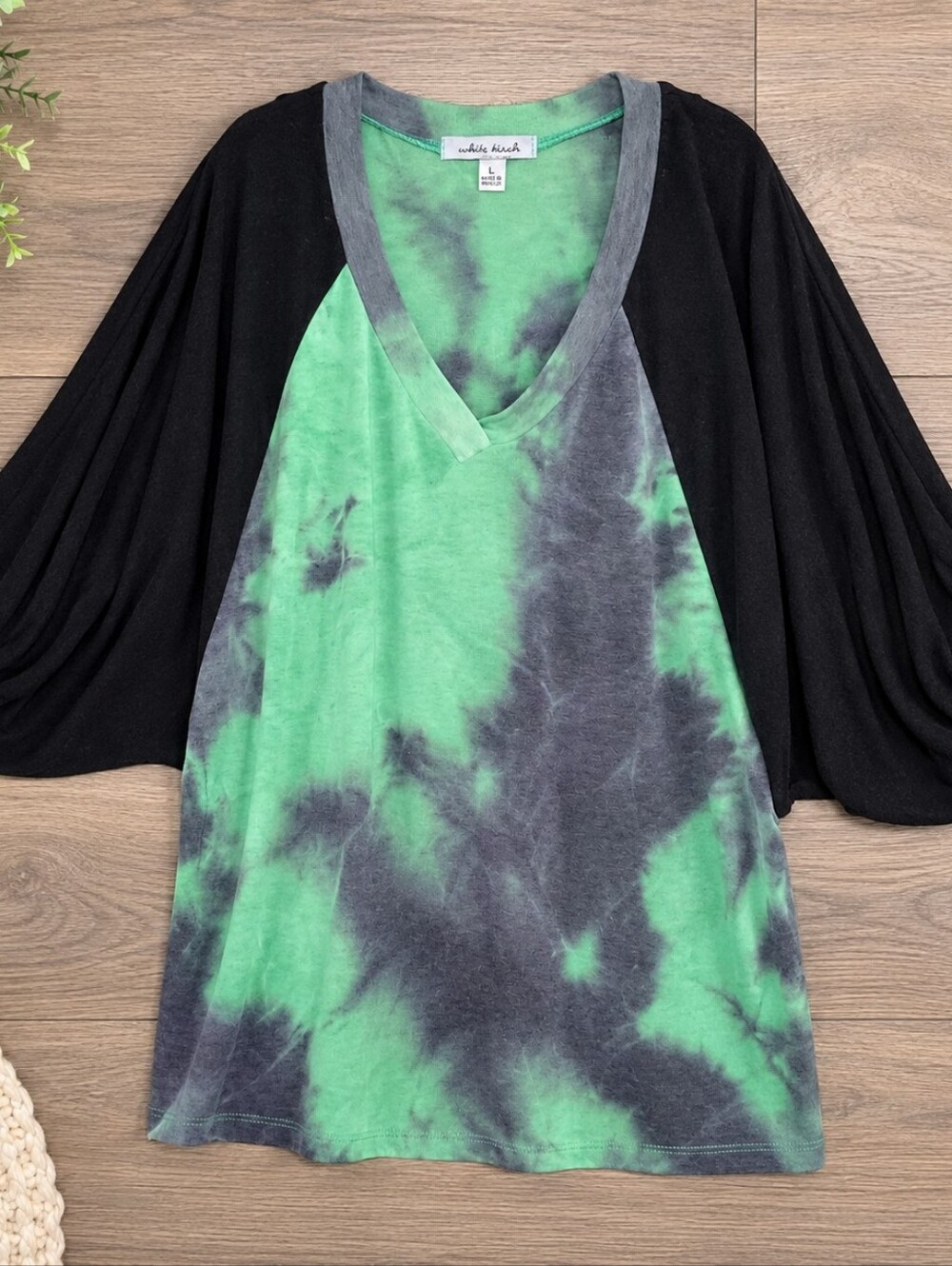 white birch Green and Black Tie-Dye V-Neck Dolman Sleeve Top